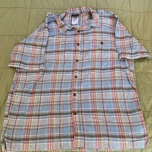 Patagonia Men’s A/C short-sleeved blue plaid shirt. 100% cotton. Size XL